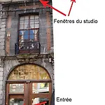 Les De La Grand Place *