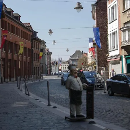 Les Studios De La Grand Place * Tournai