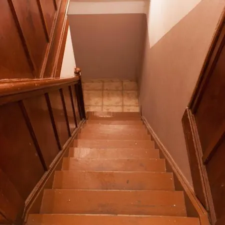 Lägenhet Les Studios De La Grand Place *